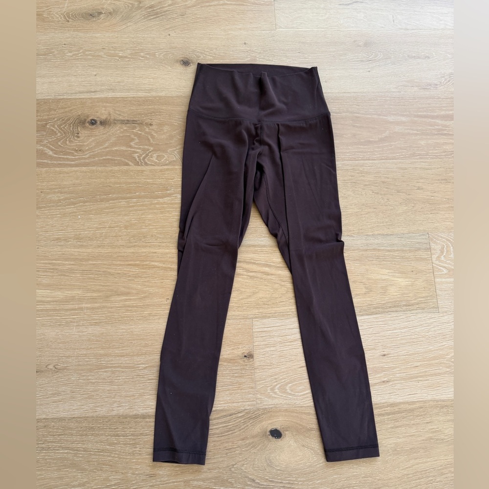 Aritzia TNA Athletic Leggings